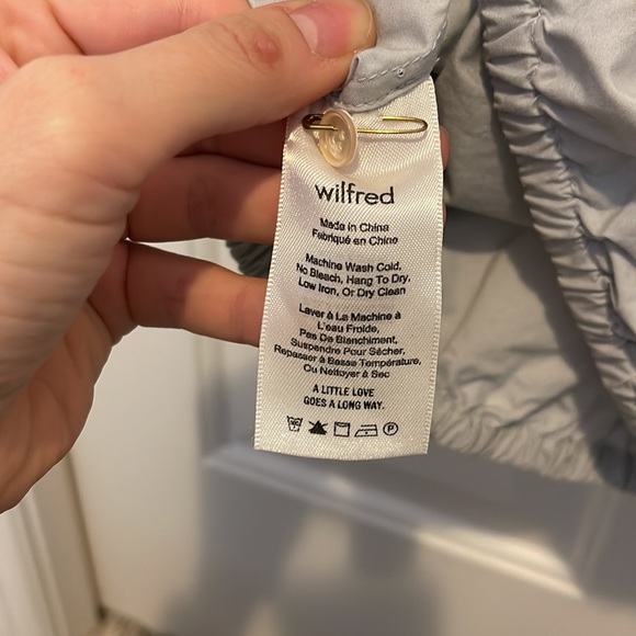 Aritzia Wilfred cropped 100% cotton T in S - Picture 4 of 5